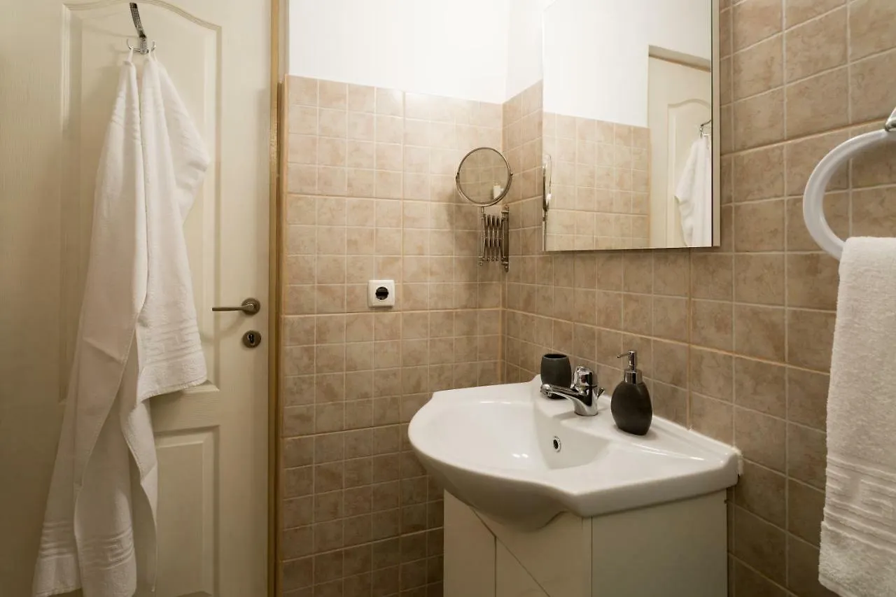Apartment Heart Of Bucharest Studio Romania