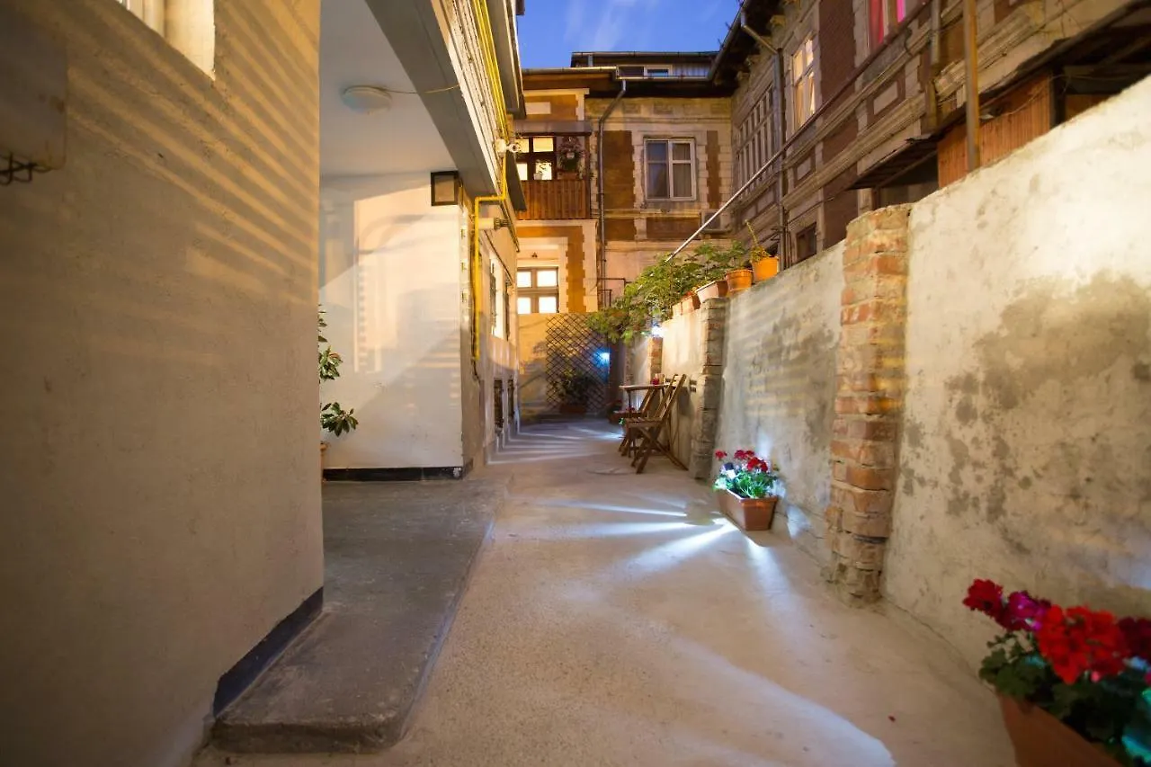 Apartment Heart Of Bucharest Studio